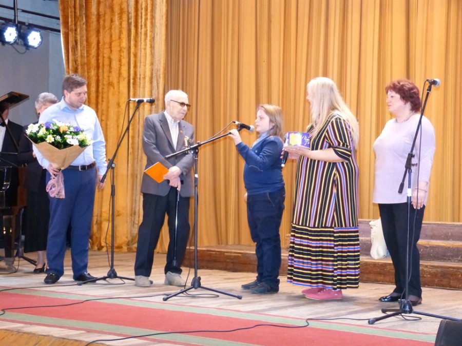 Слова поздравления и благодарности в адрес Казимира Леонидовича Зеленкова