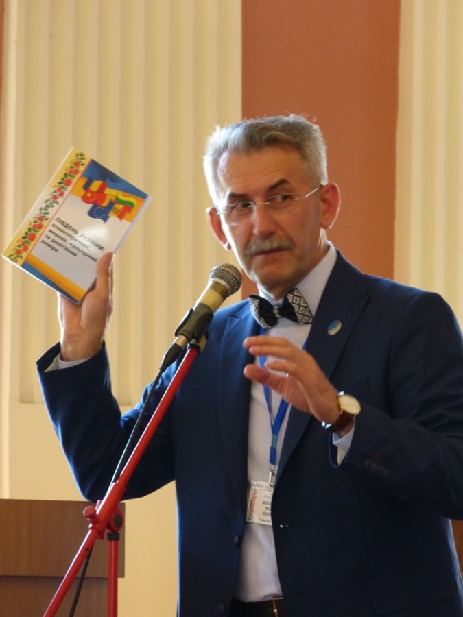 Засновник та організатор конференції, відповідальний редактор наукової збірки, відомий вчений, доктор історичних наук, професор ОНМУ Микола Михайлуца