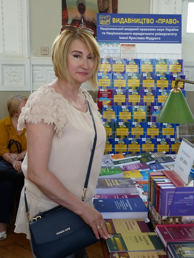 Заступник директора департаменту культури і туризму Одеської міської ради Людмила Крижалко. Краса та витонченість.