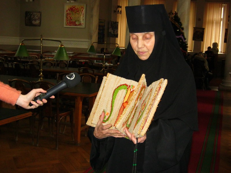 Есфір Серпіонова, керівник іконописного відділення Одеської духовної семінарії